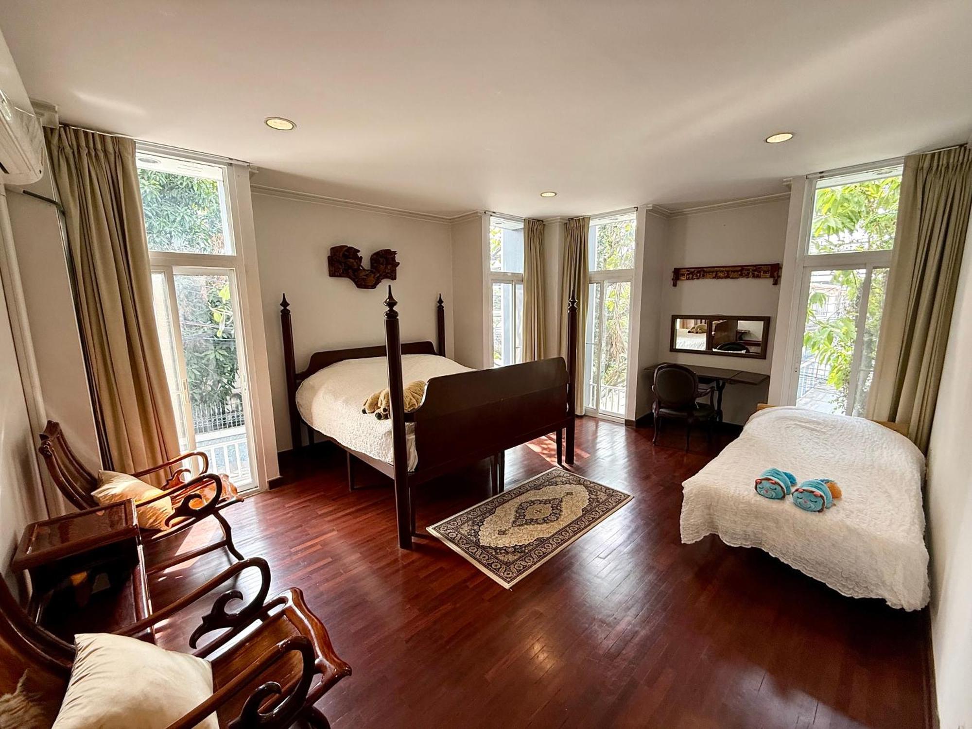Samsen Suites Spacious 2Br Contemporary Thai Style Bangkok Bagian luar foto